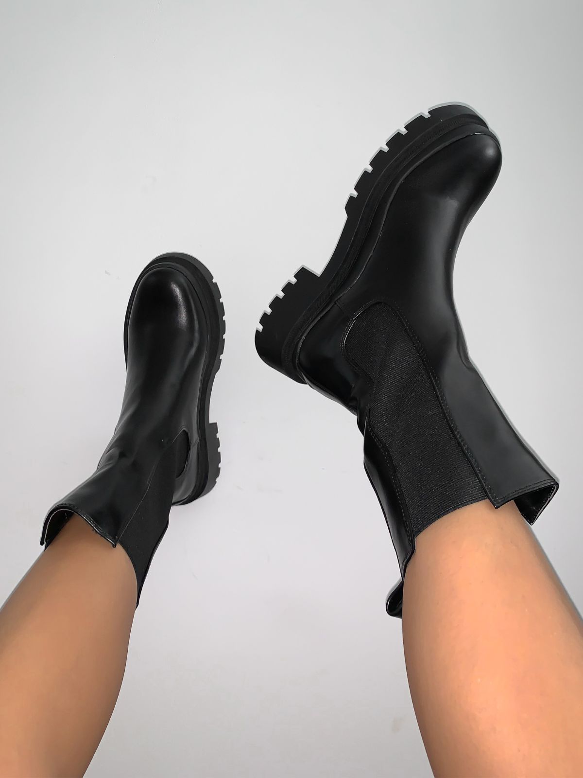 Black Chunky Boots Flat