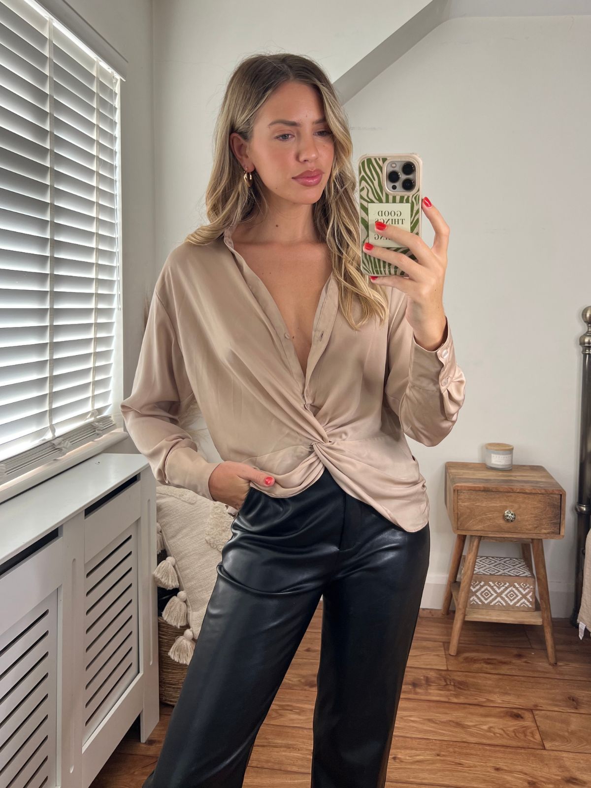 Evie Satin Front Twist Shirt / Champagne