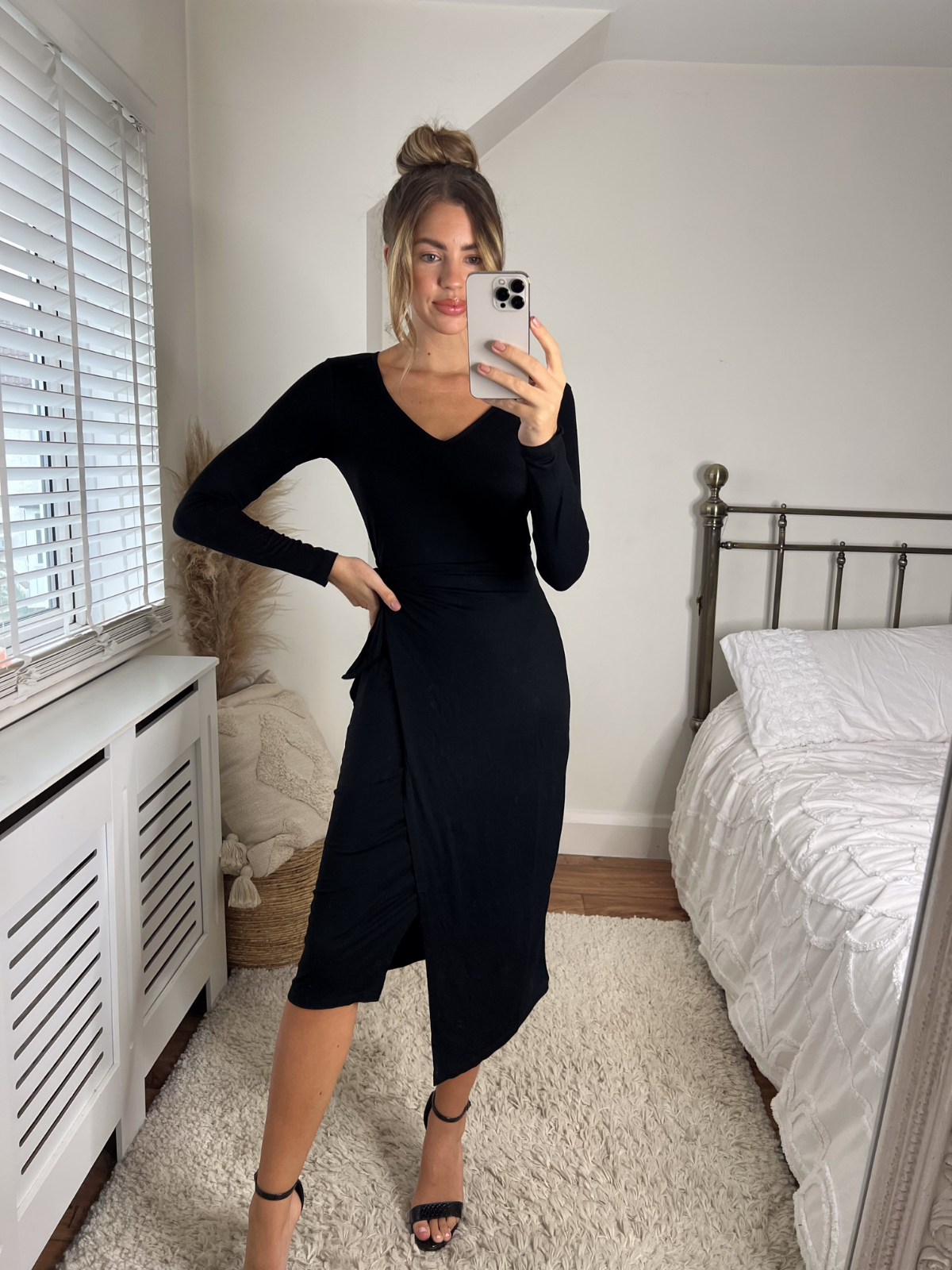 Selena V Neck Jersey Wrap Midi Dress / Black