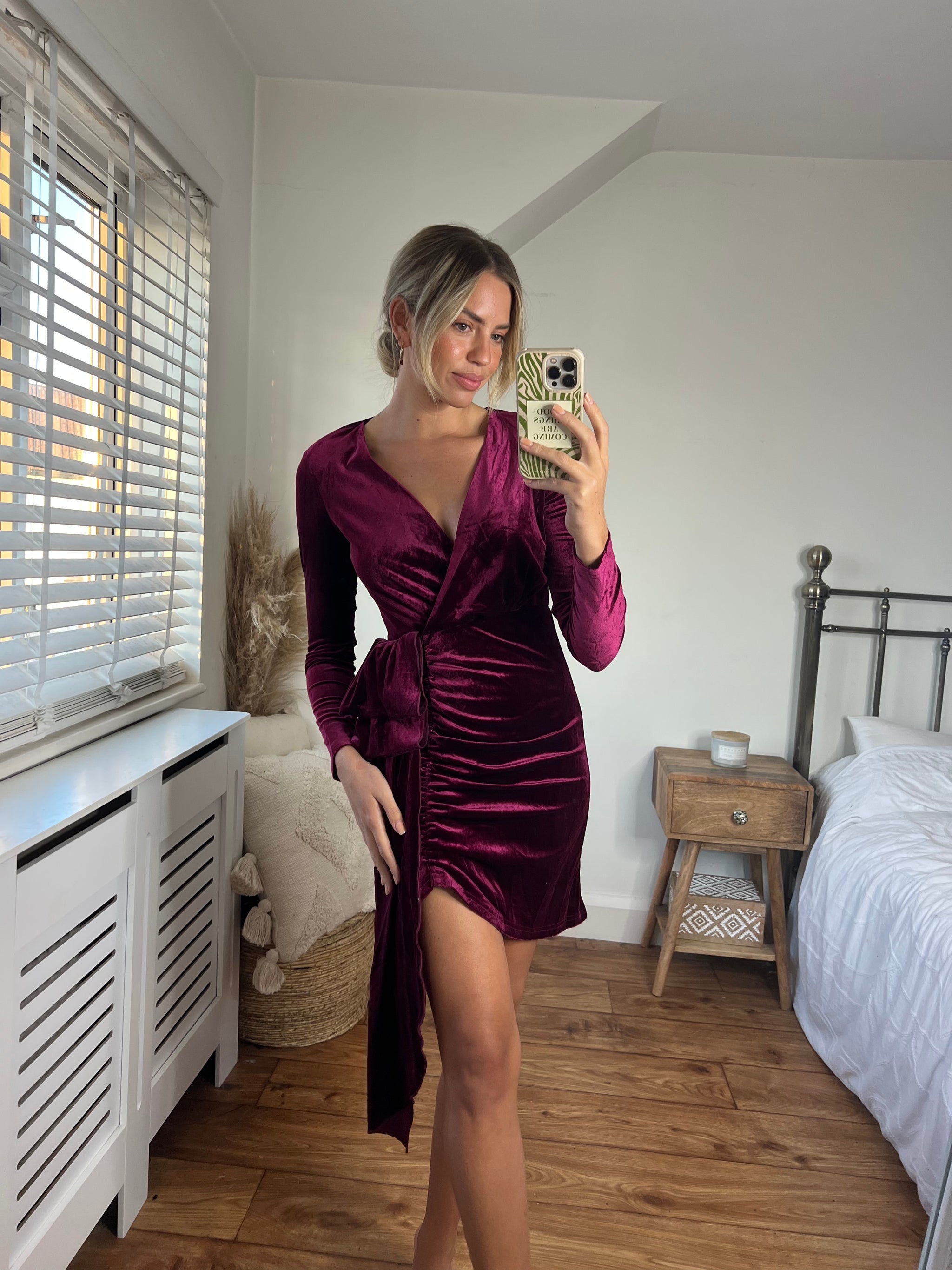 Darcy Velvet Mini Dress / Wine – Style Cheat