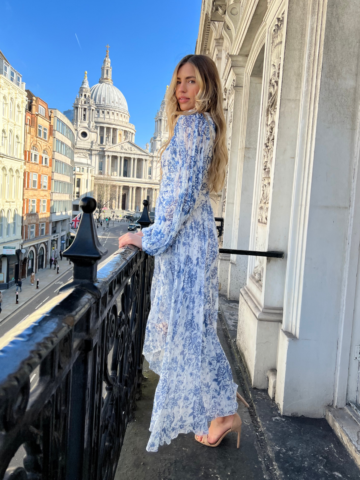 Blue and white maxi dress with sleeves best sale